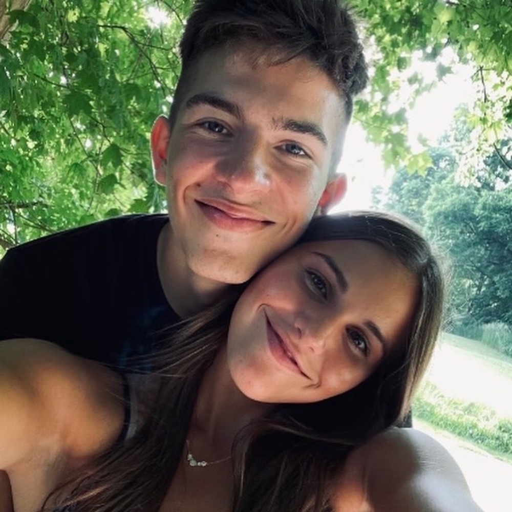 Meet your Posher, Danyelle